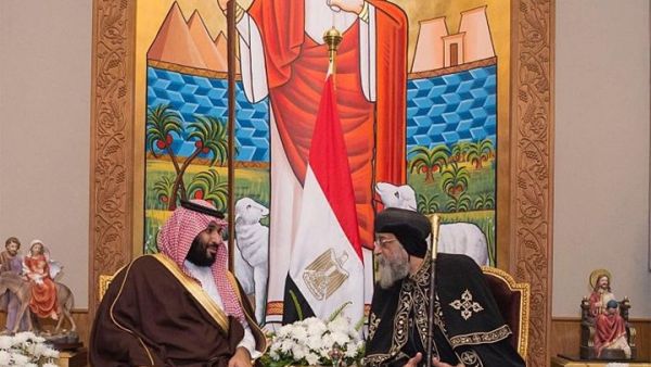 زار بن سلمان الكنيسة المرقسية بالقاهرة والتقى البابا تواضروس وكبار القساوسة 