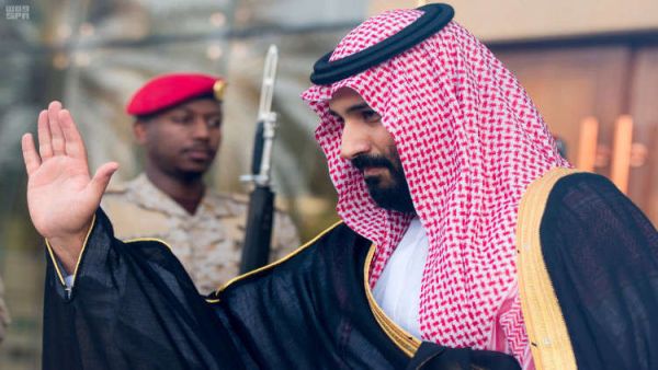 نائب بريطاني مدح ابن سلمان يخفي تلقيه أموالا من الرياض
