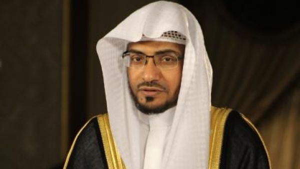 الشيخ صالح المغامسي إمام وخطيب مسجد قباء أقدم مسجد في الإسلام 