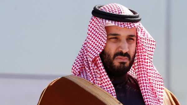 سعوديون يقحمون ولي العهد محمد بن سلمان في تحدي الـ 10 سنوات!