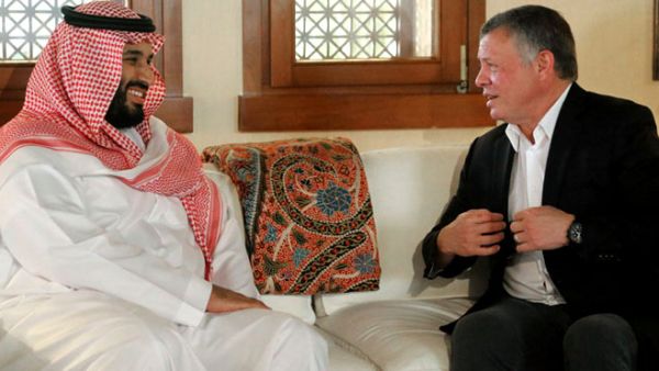 ارشيف/ الملك عبدالله الثاني مجتمعا مع ولي العهد السعودي الامير محمد بن سلمان