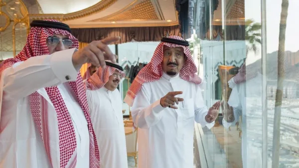 تتراوح أسعار غالبية علب السجائر في السعودية من 12 إلى 15 ريال 