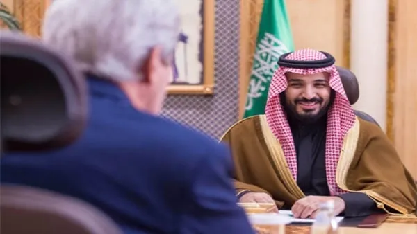 جون كيري لإبن سلمان: بن نايف خط أحمر !
