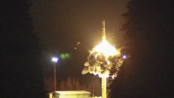 نشرت فضائية العربية الخبر مقتضبا