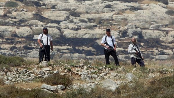 Settlers reportedly broke into the "Joseph Tomb" to perform religious rituals. (Jaafar Ashtiyeh/AFP/File)