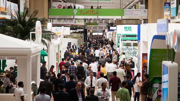 تتراوح الفعاليات بين الرعاية الصحية والعلوم، والتقنية، والتصميم، بما في ذلك معرض ومؤتمر الصحة العربي، أكبر معرض ومؤتمر طبي في منطقة الشرق الأوسط، والمعرض الدولي للإعلام الرقمي واتصالات الأقمار الصناعي.
