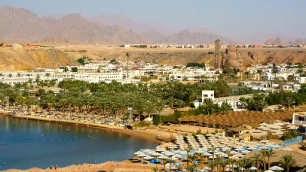 شرم الشيخ بلا سياح بريطانيين حتى منتصف العام - ارشيف 
