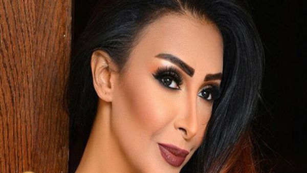 نجمات خلعن الحجاب