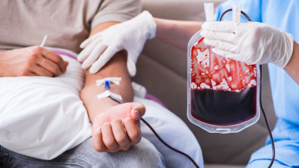 التاريخ الطبي والعائلي، يمكن أن يشير إلى ما إذا كان الشخص مصابًا بفقر الدم (shutterstock.com)
