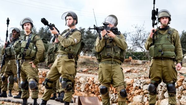 Israeli army (Shutterstock)	