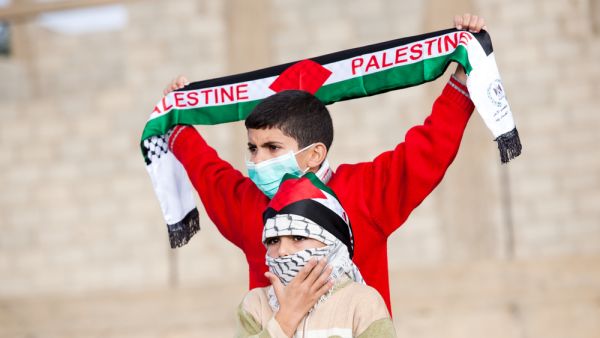 Palestinian children during demonstrations (Shutterstock/File Photo)
