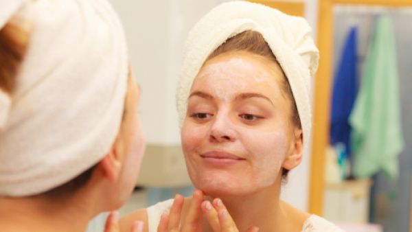 يفضل تكرار هذه الوصفة مرتين في الأسبوع (shutterstock.com)
