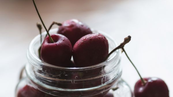 يحتوي الكرز على كمية كبيرة من الفيتامينات