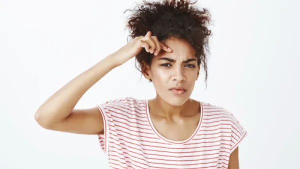 يساعدك هذا القناع على أن تتخلصي من الهالات السوداء والتصبّغات والبقع الداكنة  (shutterstock.com)
