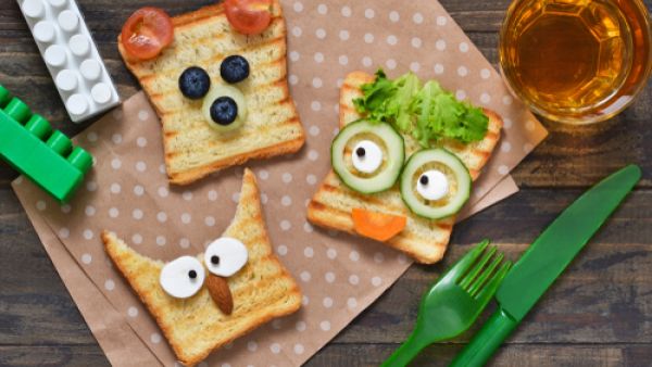 أفكار ظريفة لوجبات طعام خفيفة تضيف المرح لمائدتك!  (shutterstock.com)
