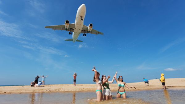Thai beach (Shutterstock)	
