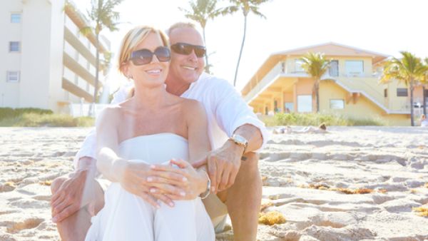 النساء لا يضطررن للتخلي عن حياتهن الجنسية لمجرد أنهن تخطين الخمسين (shutterstock.com)
