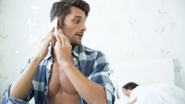 كثيرات من الزوجات يتعرّضن للخيانة الزوجية دون أن يدرين ذلك (shutterstock.com)
