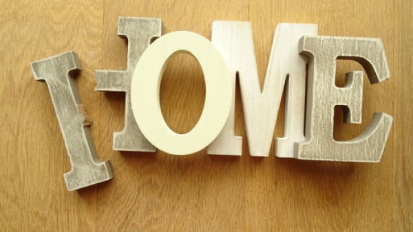 ثمّة أخطاء شائعة، يجدر تجنّبها عند تصميم ديكور الصالون  (shutterstock.com)
 ثمّة أخطاء شائعة، يجدر تجنّبها عند تصميم ديكور الصالون  (shutterstock.com)