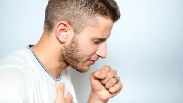 العديد من الأدوية التي تصرف بدون وصفة طبية تسبب جفاف الفم (shutterstock.com)
