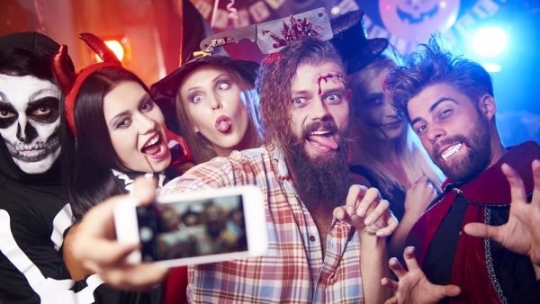 Heart-racing activities to get you riled up for Halloween (Shutterstock)