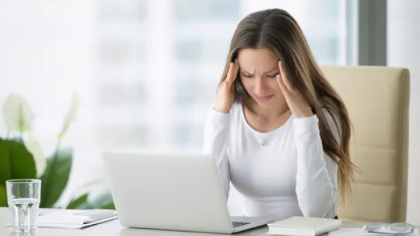 الصداع والدوخة أيضاً من الأعراض المحتملة لارتفاع الكوليسترول