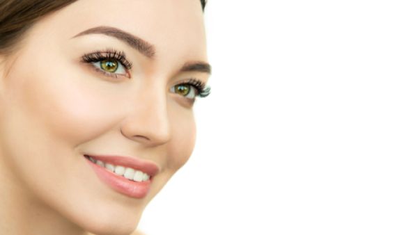 يكمن سرّ الرموش الطبيعية في طريقة تطبيق الماسكرا