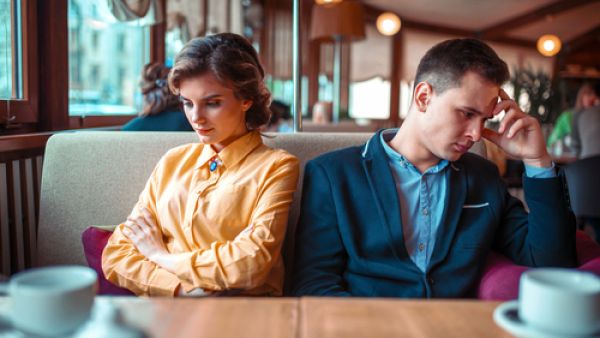 من المنطقي أن المرأة والرجل يحتاجان بالمقدار نفسه إلى الحب والعطف والحنان من الطرف الآخر (shutterstock.com)
