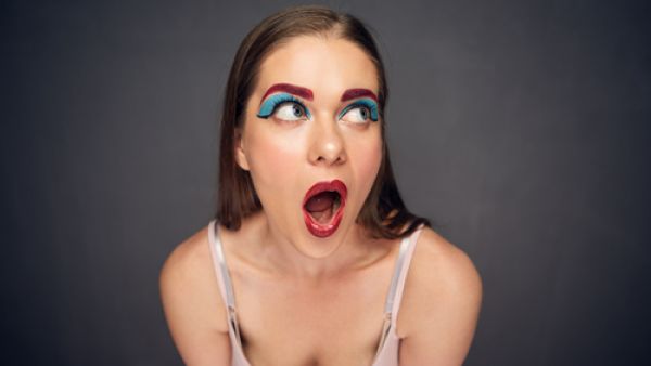 إياك واقتراف هذه الخطأ الذي يقلب إطلالتك رأساً على عقب (shutterstock.com) إياك واقتراف هذه الخطأ الذي يقلب إطلالتك رأساً على عقب (shutterstock.com)