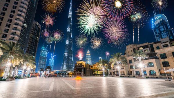 Celebrate 2019 with fireworks, galas and the hottest parties in town (Shutterstock)