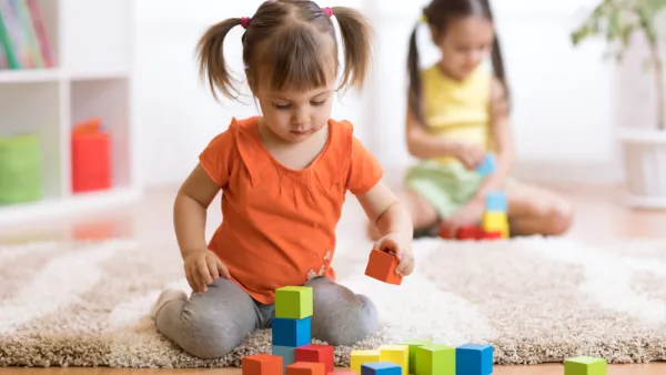 يعاني بعض الأطفال من سلوكيات غير الطبيعية يفسرها معظم الآباء بشكل خاطئ(shutterstock)