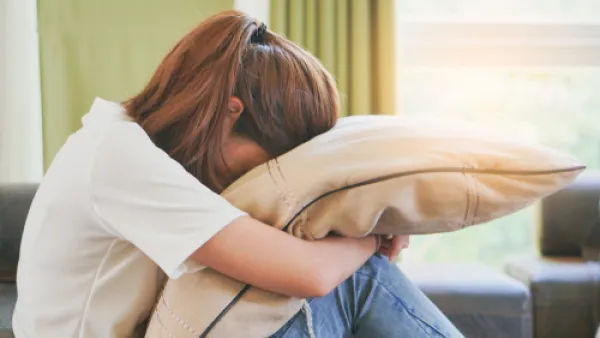نقص الحديد قد يكون من العوامل وراء تعكر المزاج أثناء الدورة الشهرية (shutterstock.com)
