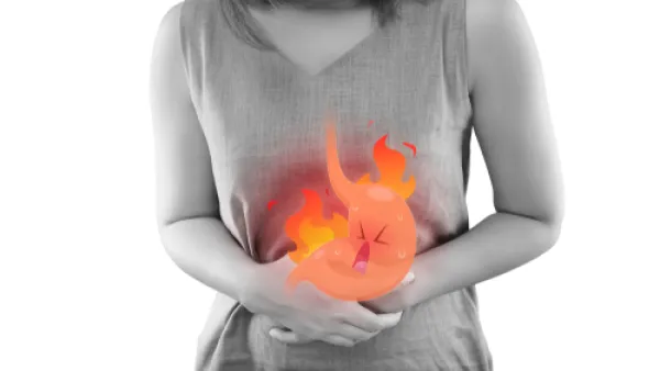 تجنب تناول الطعام في وقت متأخر من الليل (shutterstock.com)

