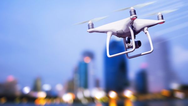 With this new regulation it is expected that drones will soon be appearing in stores all around Saudi Arabia. (Shutterstock)