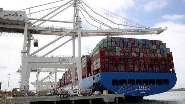 الحرب التجارية تهوي بمؤشرات الأسواق الصينية

بكين تستعد للرد على الرسوم الأميركية على وارداتها