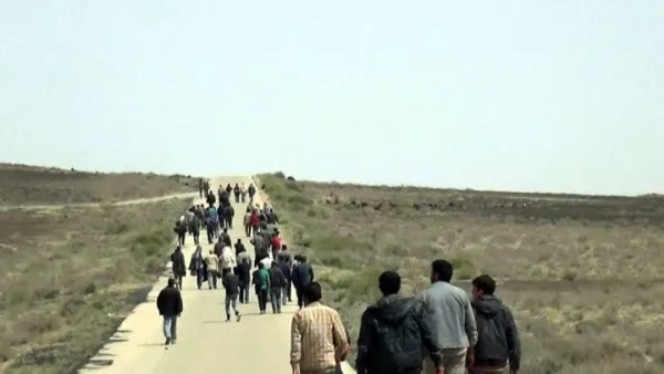 صورة للعمال بعد إطلاق سراحهم من قبل تنظيم الدولة - وكالة أعماق
