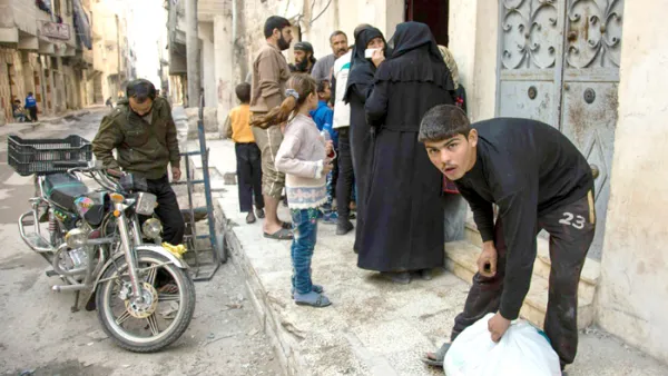 روسيا تتجه لحسم معركة حلب مستثمرة أجواء الود بينها وترامب
