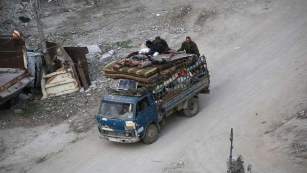 الجيش الروسي: قمنا بإجلاء 52 مدنياً من الغوطة الشرقية