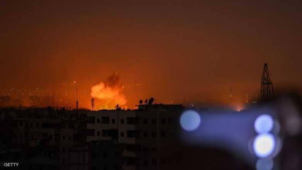 انفجارات قوية بغرفة عمليات إيرانية جنوبي دمشق
