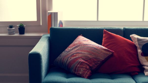 وسادة صغيرة للكنب   وسادة صغيرة للكنب