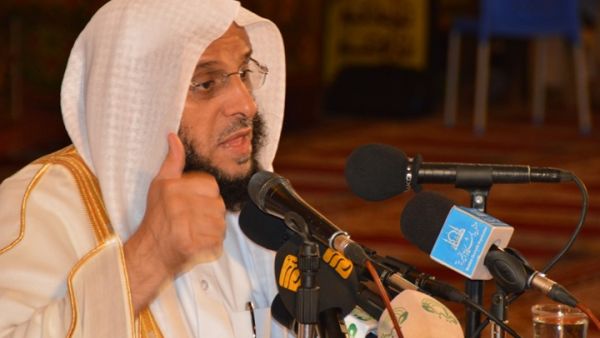 غاب القرني عن التعليق على الأحداث السياسية في المملكة والمنطقة خلال الفترة الماضية