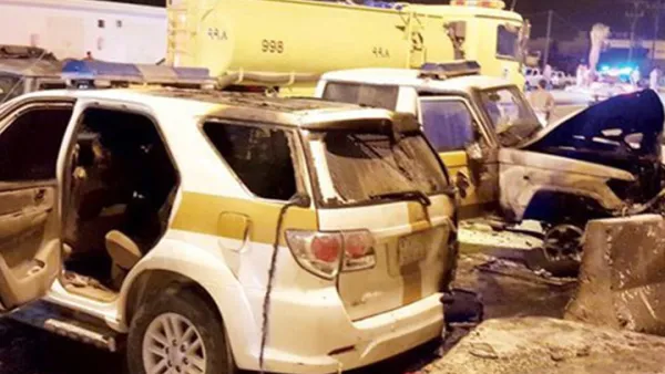 دوريات للشرطة السعودية تضررت بعد استهدافها بعبوة ناسفة بمنطقة الدلم - أرشيف