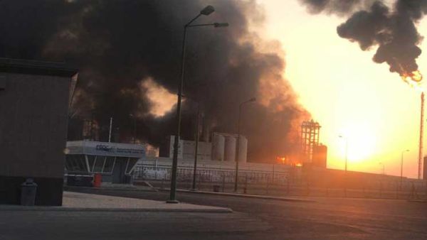 مقتل شخص وإصابة 11 في حريق بمصنع للبتروكيماويات في السعودية 