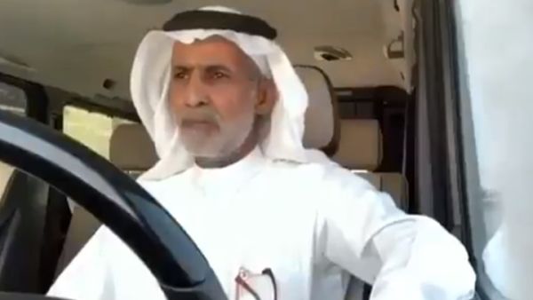 قال إن الحكومة سرقت ميزانية المملكة على مدار خمسين سنة