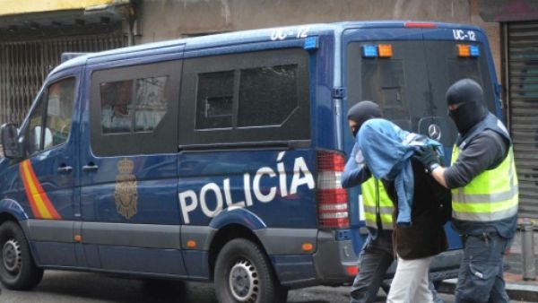  المجرمين كان لديهم ورشة متطورة للتلاعب بالتسليح وإعادة تنشيطه