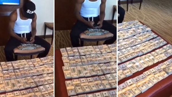 مايويذر يستعرض أمواله