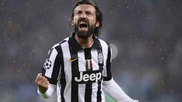 بيرلو يحتفل بهدفه