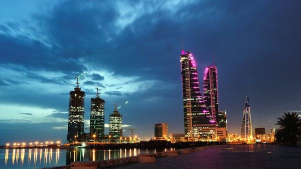  قائد البحرية الأمريكية في البحرين، آدان كروز سيتولى قيادة السفينة،