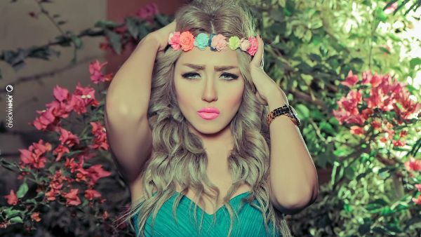 الممثلة الشابة سارة سلامة