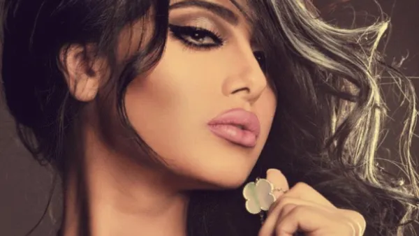 الفنانة البحرينية شيلاء سبت